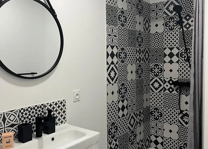 Indus à Deux Pas De La Gare * La Roche-sur-Yon