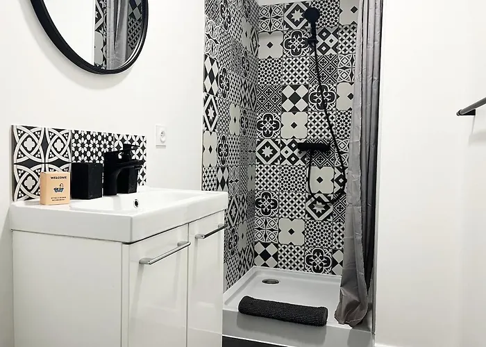 Indus A Deux Pas De La Gare Ла-Рош-сюр-Йон